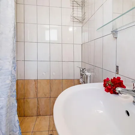 Club - 6 Апартаменты Никиана